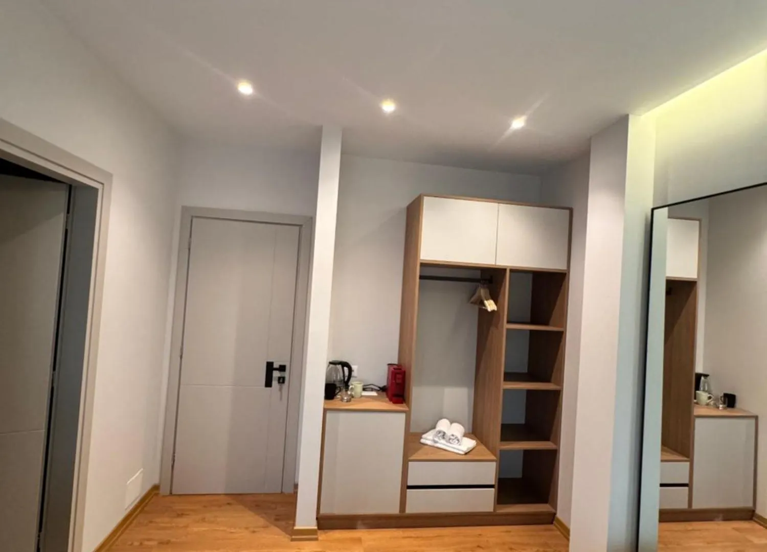Izi Boutique Apartment Tirana 0*,  Albania