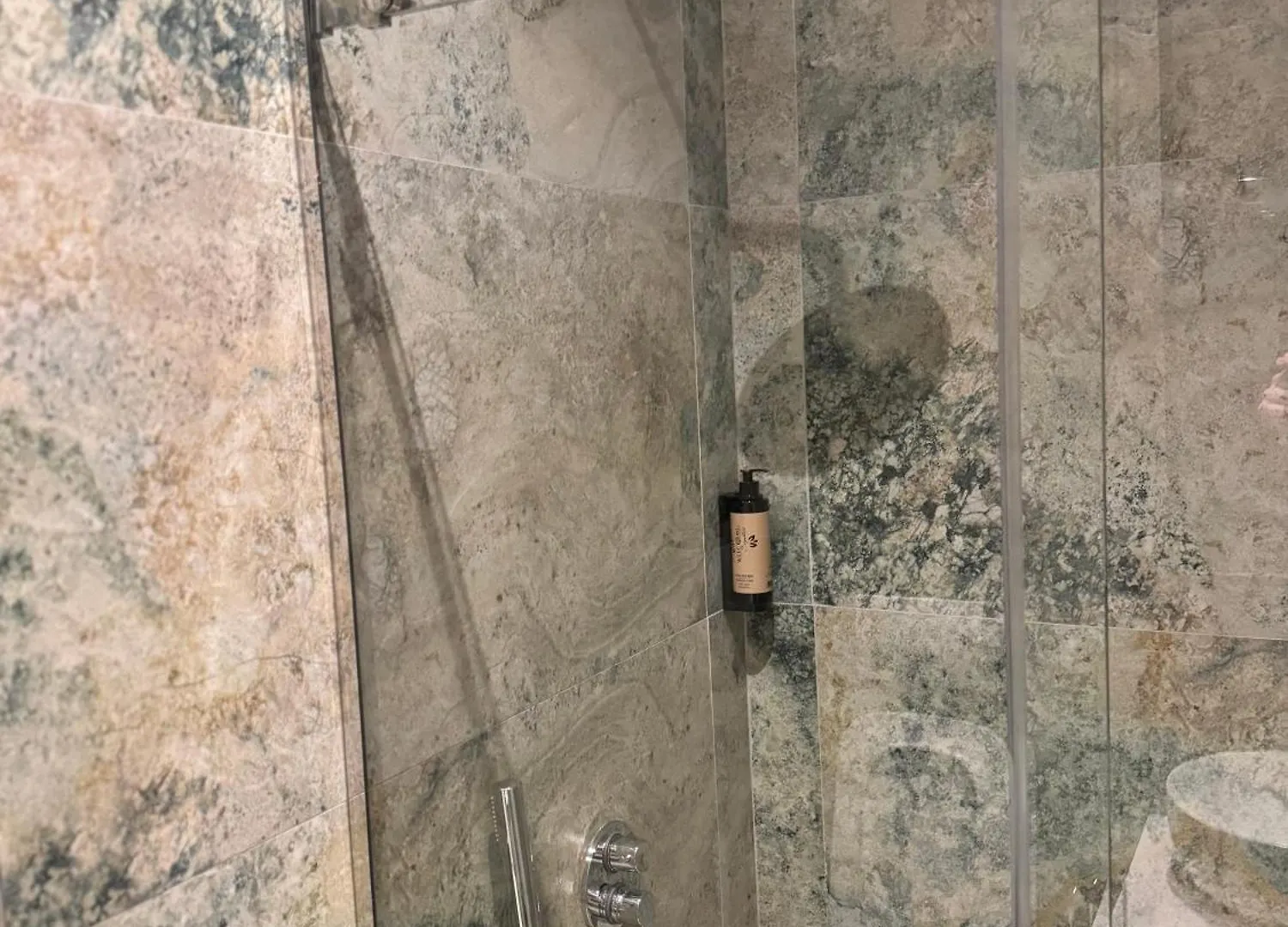 Izi Boutique Apartment Tirana 0*,  Albania