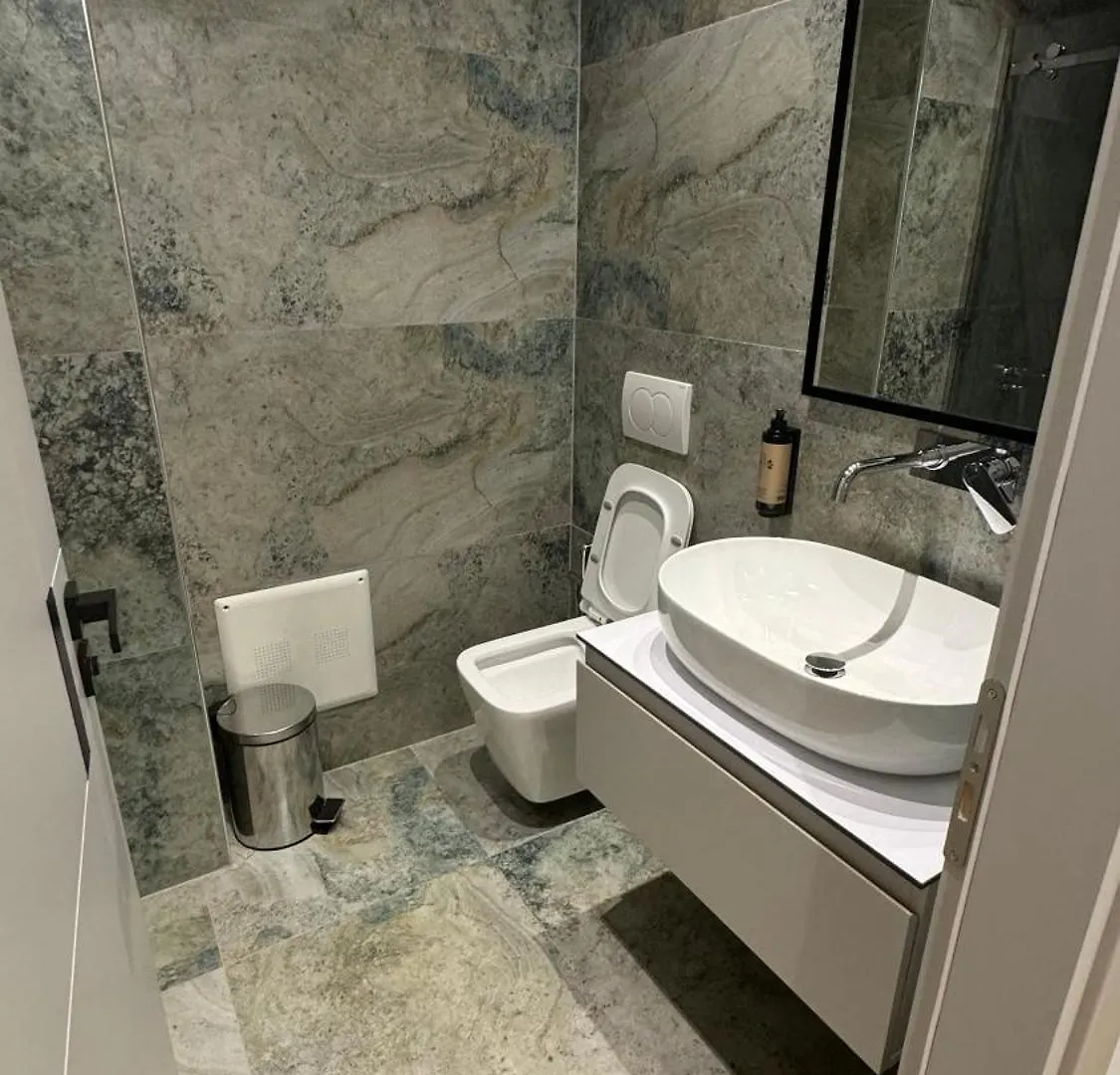 Izi Boutique Apartment Tirana 0*,  Albania