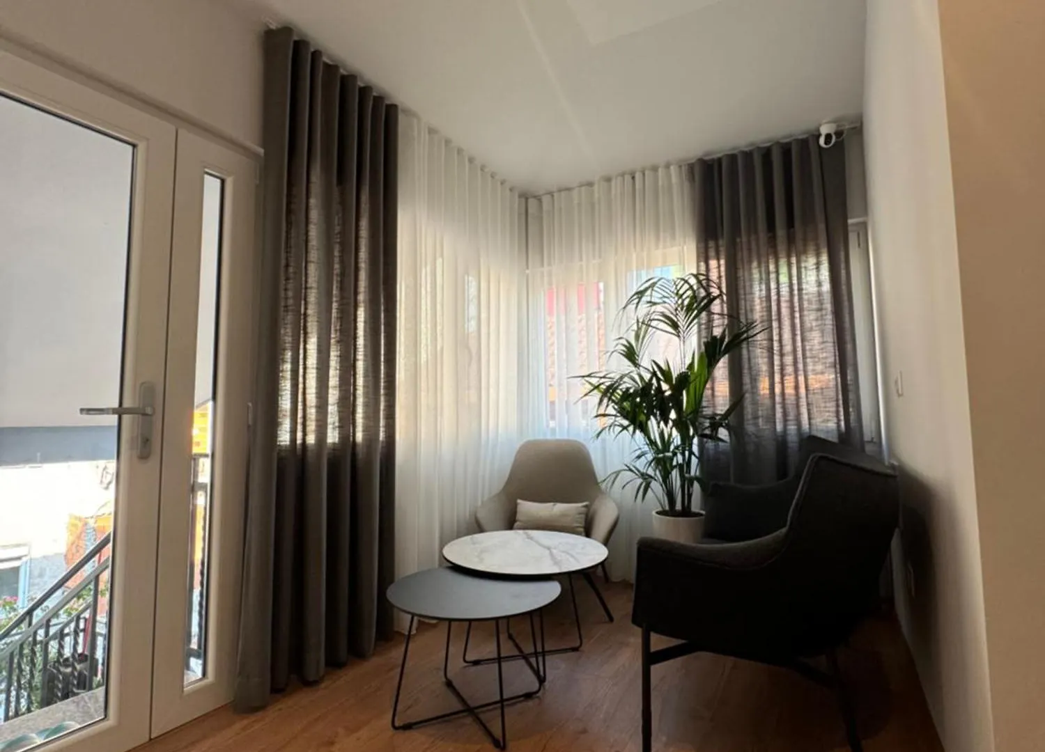 Izi Boutique Apartment Tirana Albania